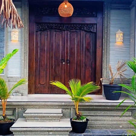Regina Guest House Ubud Esterno foto