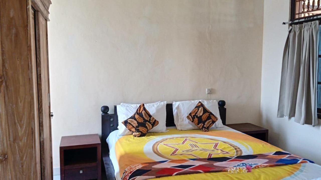 Regina Guest House Ubud Esterno foto